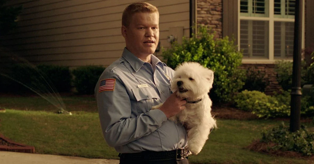 Jesse Plemons (Meth Damon) playing Gary with his dog Bastion
