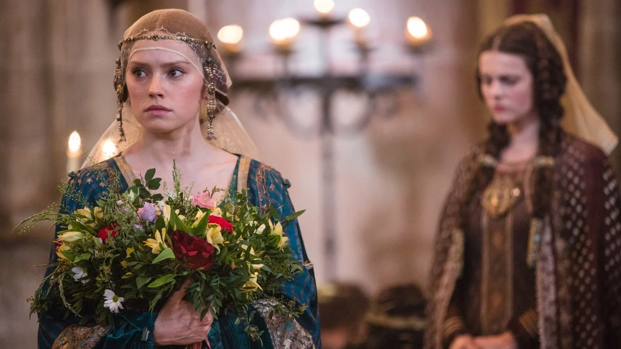 ophelia-movie-review.jpg
