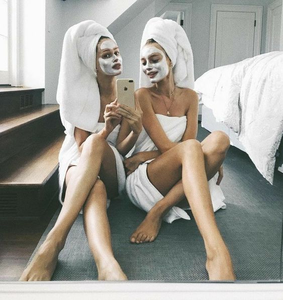 Credit: Instagram/ @glamglow