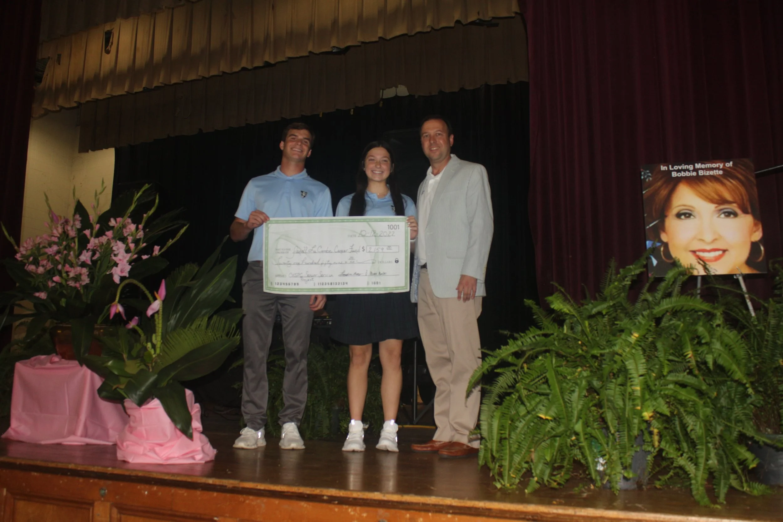 CHS Seniors Raise Money for the Janell LaCombe Cancer Fund