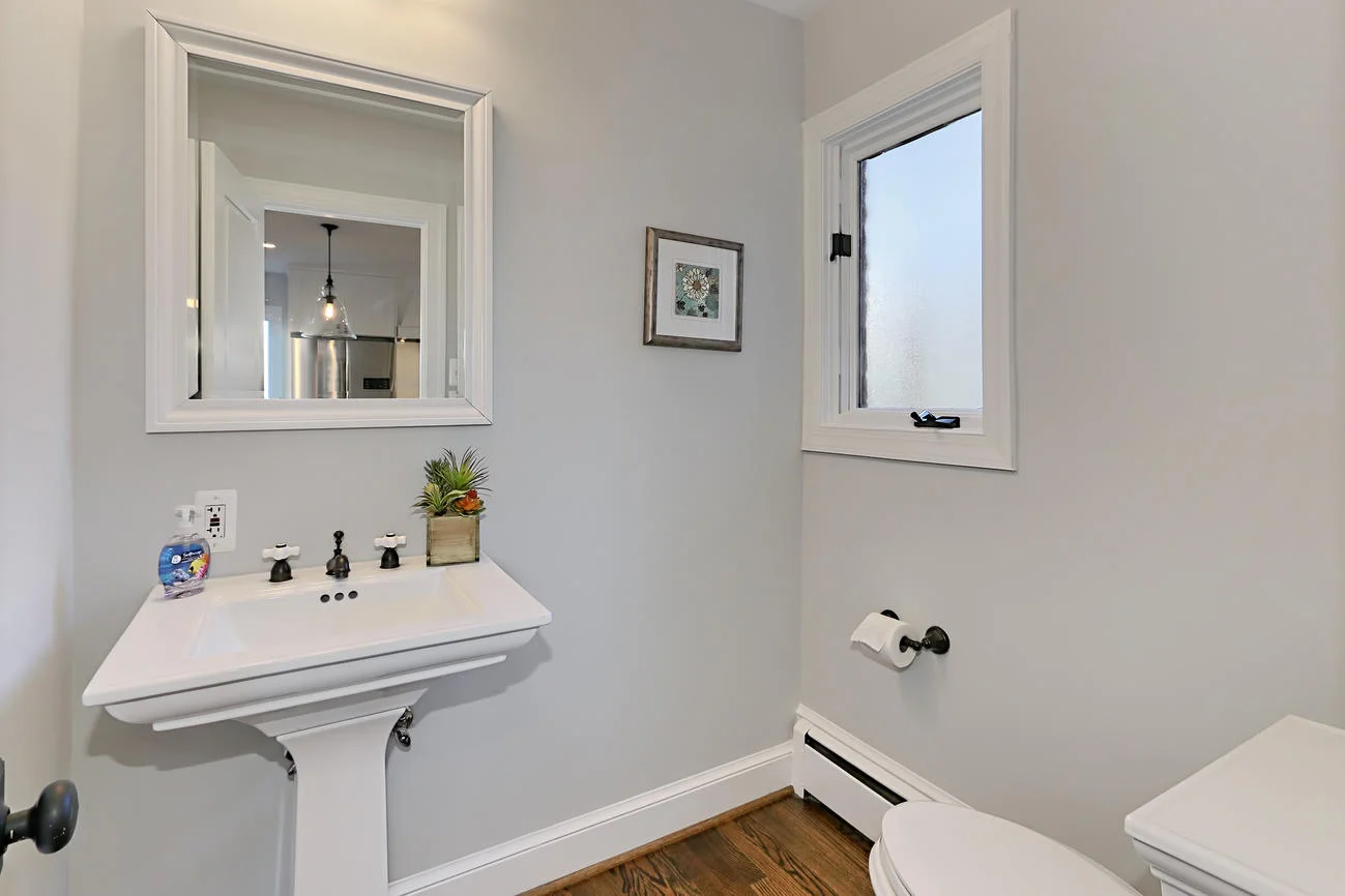 half bath.jpg