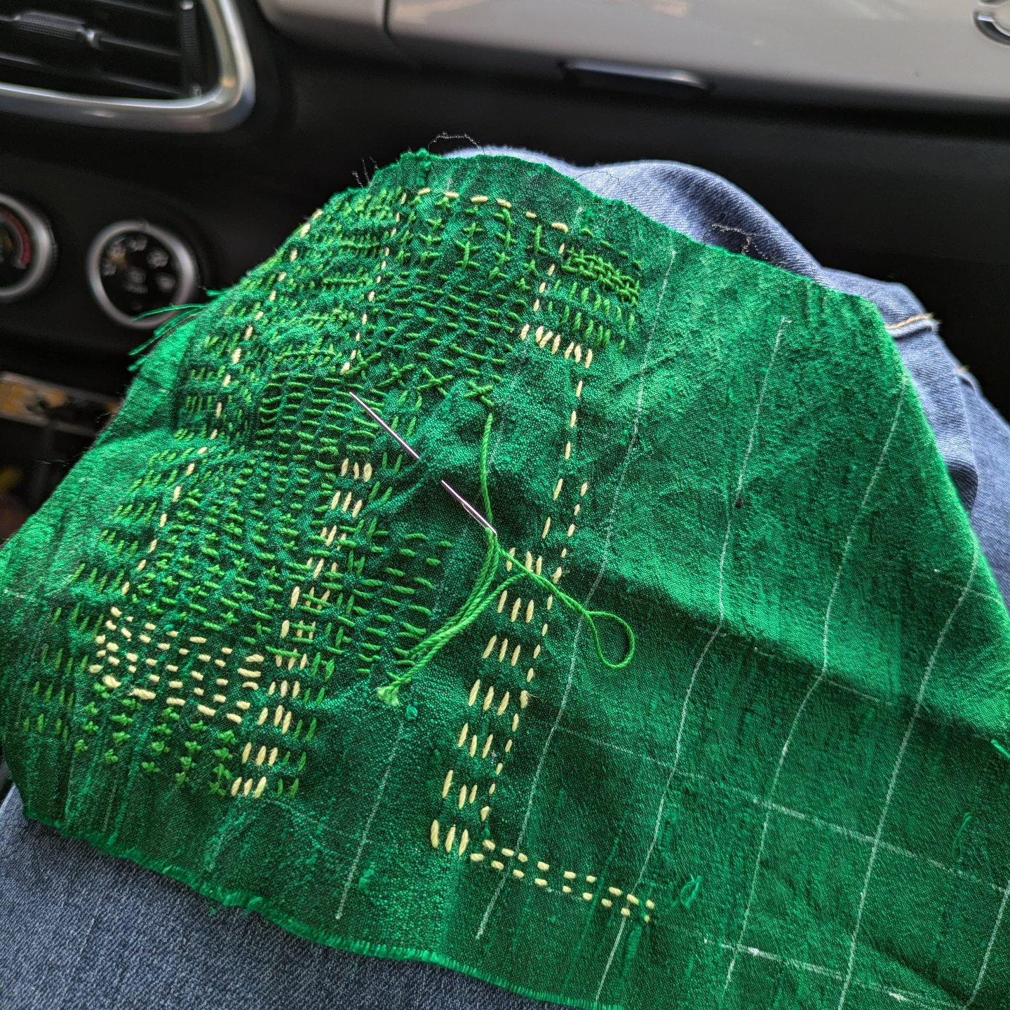 Game day stitching. 💚💛
On our way to Oregon vs. Maryland.
.
Who am I? 
Two days ago I listened to the last minutes of the Ravens game on the RADIO because I didn't want to miss the end but also had to pick up my kid after practice.