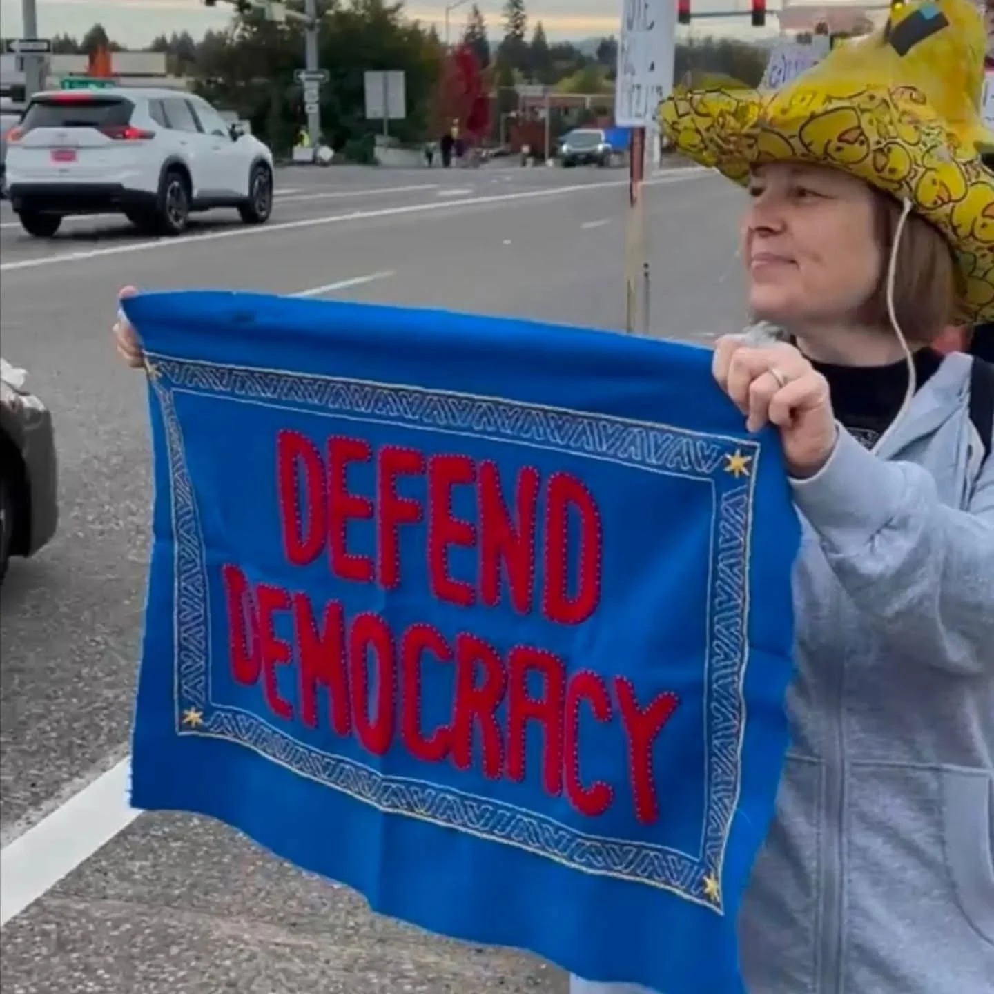 Countless honks and thumbs up from the cars passing over the highway yesterday. Fewer than ten 👎 and 🖕. When we got the bird the sign holders yelled back, &quot;Have the best day ever!&quot;

Spending an hour demonstrating gave me hope and energy t