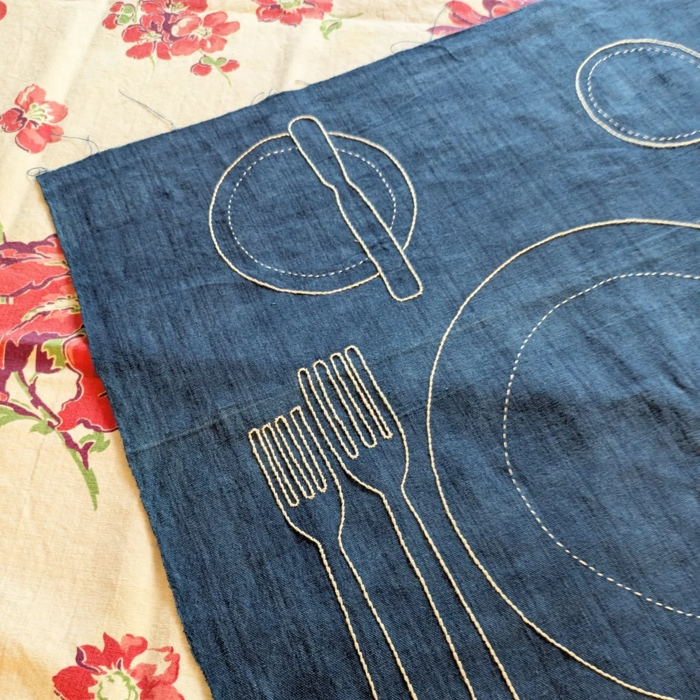 When I set the table I never remember what goes where, even though I know I learned the "right" way to do it. 
.
Tonight I'm one of the hosts for my Women's Circle and our topic is manners. I thought this would be a fun centerpiece for the 