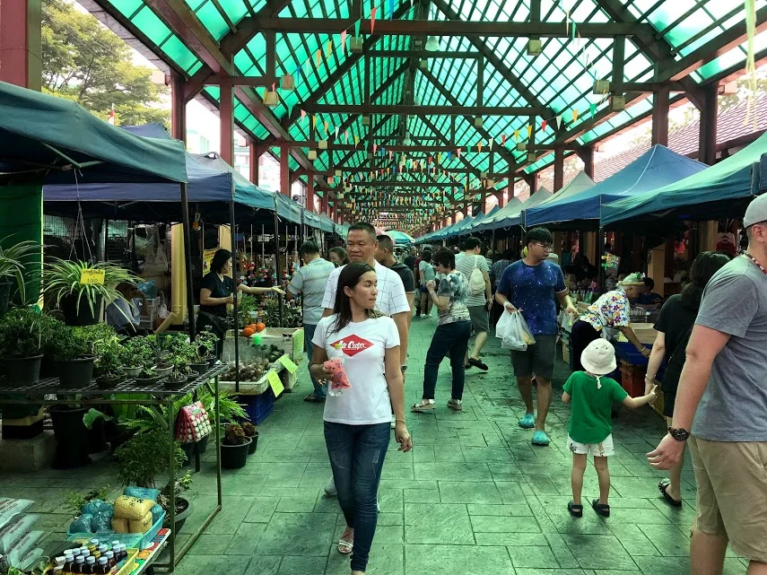 The entry way at Taling Chan market in Bangkok.