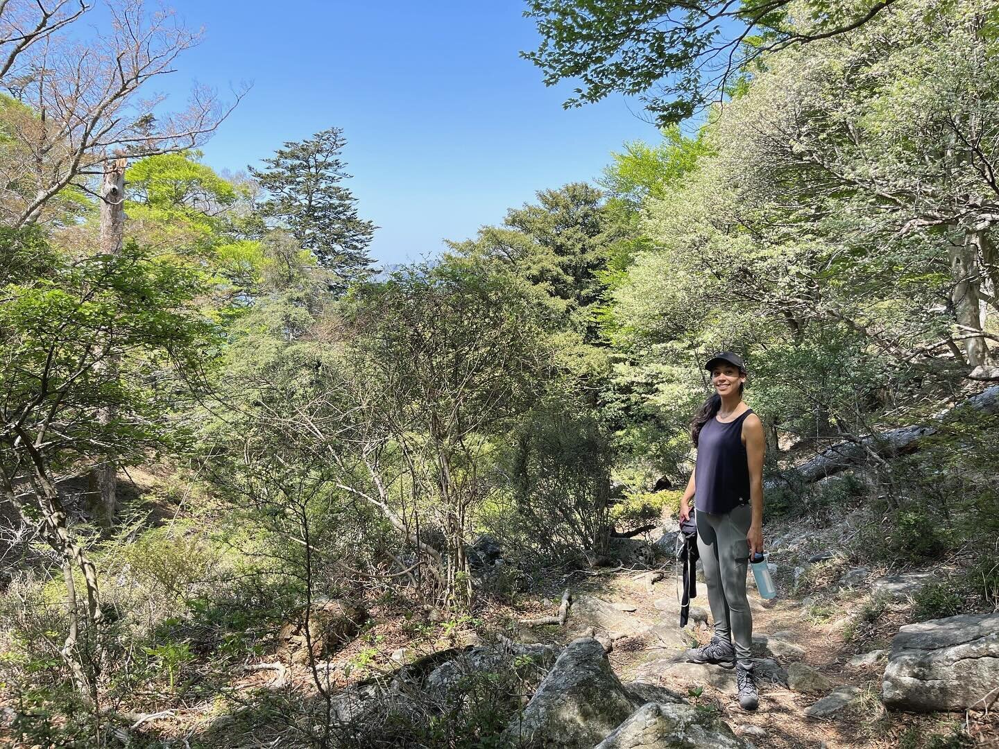 Happy to share a new hiking guide for #Kinkasan Island (金華山), one of the highlights of the Michinoku Coastal Trail! ⛩️

Kinkasan, considered one of the #Tohoku regions most sacred places, offers a unique blend of nature, spirituality, and culture.

T