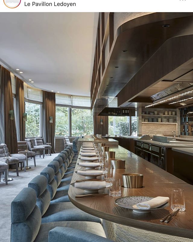 Encore plus beau dress&eacute; !! Savoir-faire @lavalcollection sous la direction @chahan_m et sa belle &eacute;quipe #finitionexclusive#surmesure#resistancecuisine#metallisationafroid#chahanminassian#pavillonledoyen