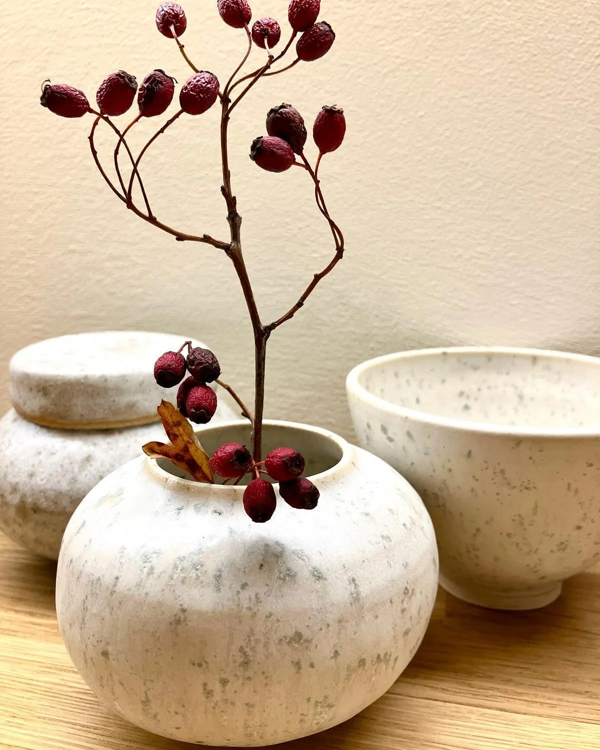 It&rsquo;s finally here, the Kiln Christmas Show is open. Come down today between 10am and 9pm and tomorrow between 10am and 6pm, to view, chat, peruse, handle and be inspired. Over 40 potters showing their wares, what a great way to spend some time 