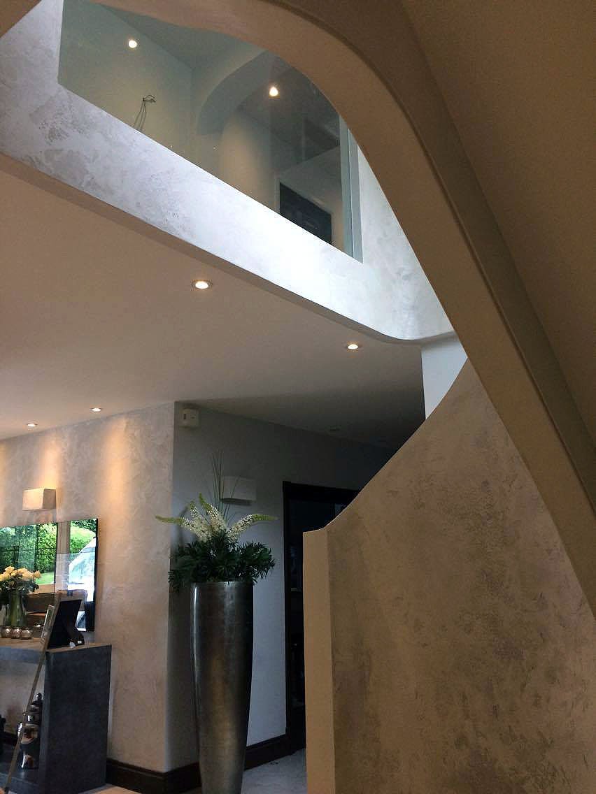 bespoke+travertino+polished+plaster+renovated+stairs+modern+look+unique+fabulous+finishes+uk+tammara+mattingly+4.jpeg