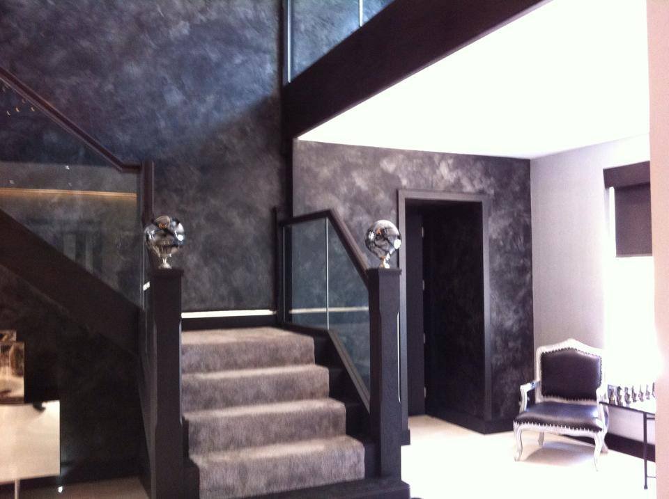 bespoke+feature+wall+finish+textured+black+grey+metallic+italian+stucco+polished+plaster+north+london+fabulous+finishes+uk+7.jpg