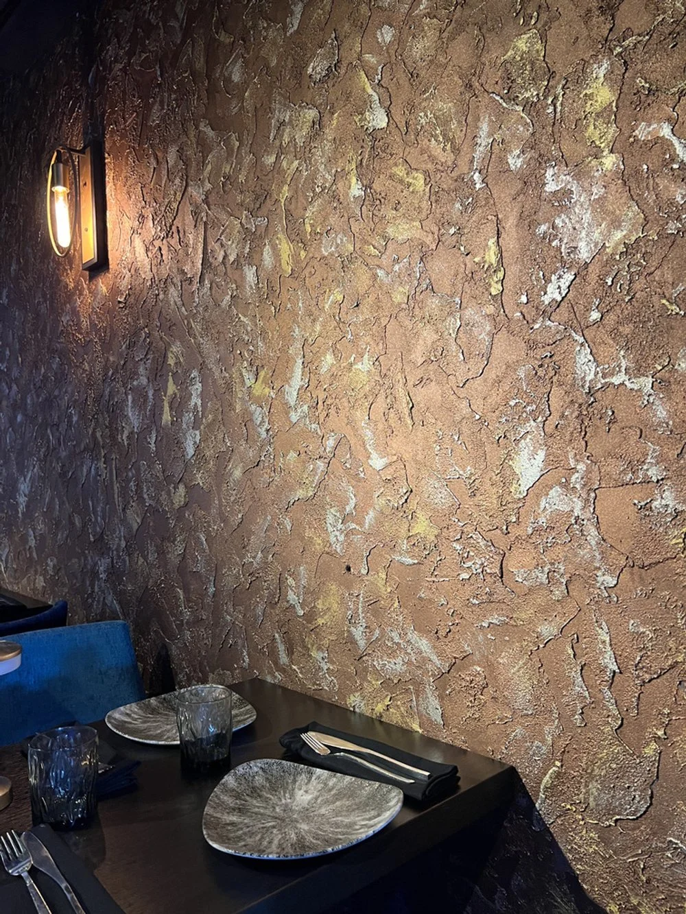  #RestaurantDesignUK #BarInteriors #WeddingVenueDecor #HospitalityDesign #DecorativeWallFinishes #FabulousFinishesUK #BespokeFurnitureFinishes #VenetianPlasterWalls #LuxuryHospitalityInteriors #CustomWallTextures #TammaraMattingly #CommercialInterior