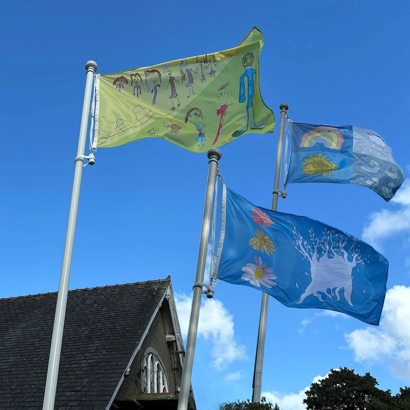 Flags Flying in Llangoed - the FLAGS :) post 2/4 @llangoedvillagehall once again has a flagpole, with flags to represent our community, celebrate special events and create a visual buzz around our local 114-year-old village hall gathering place. 

Th