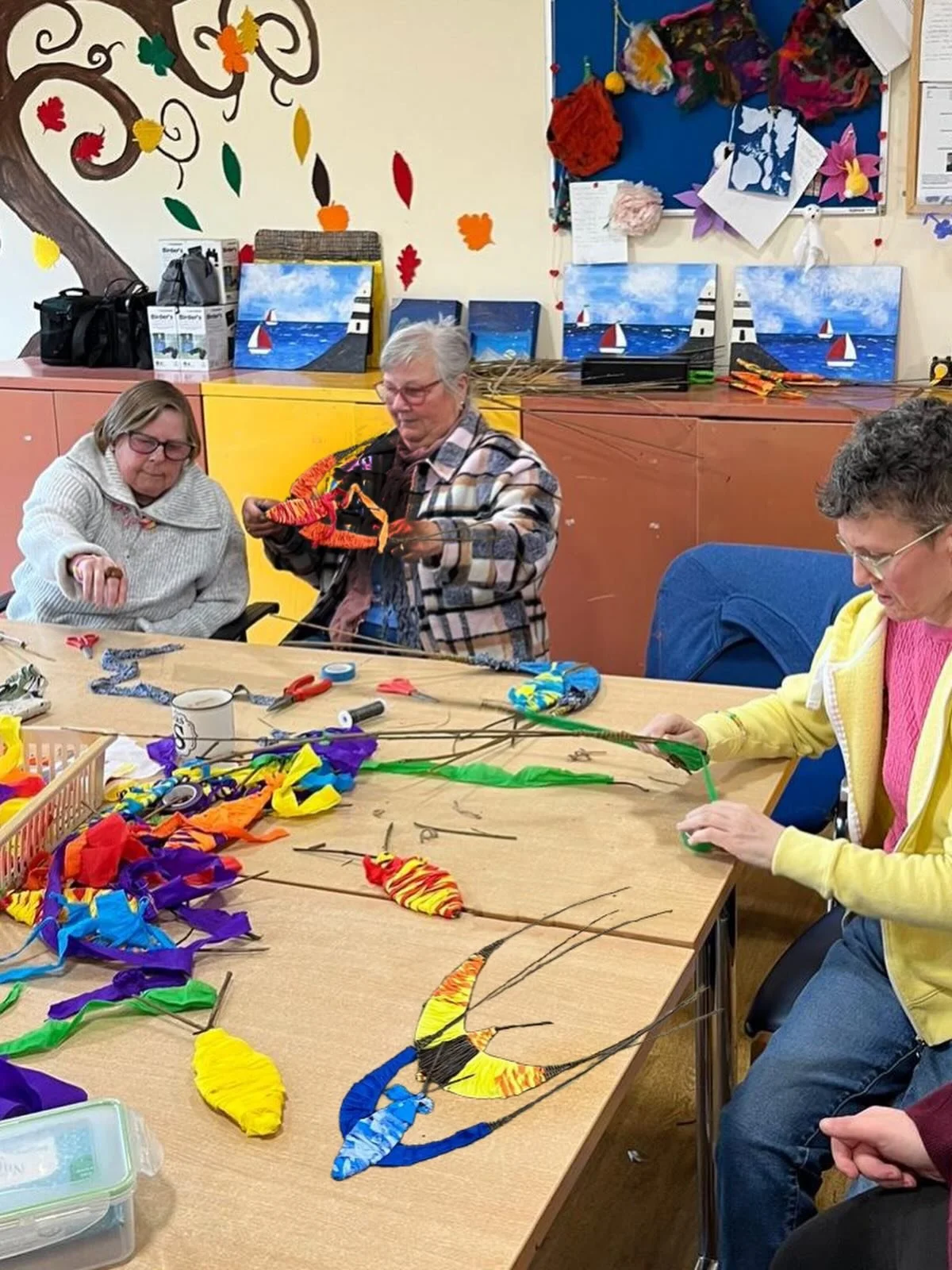 Colourful willow birds on their way to our community woodlands as part of the upcoming Aberlleiniog Sculpture Trail. Twenty four colourful birds woven by participants, staff and volunteers from Blaen Y Coed day centre will mark a place of quiet conte