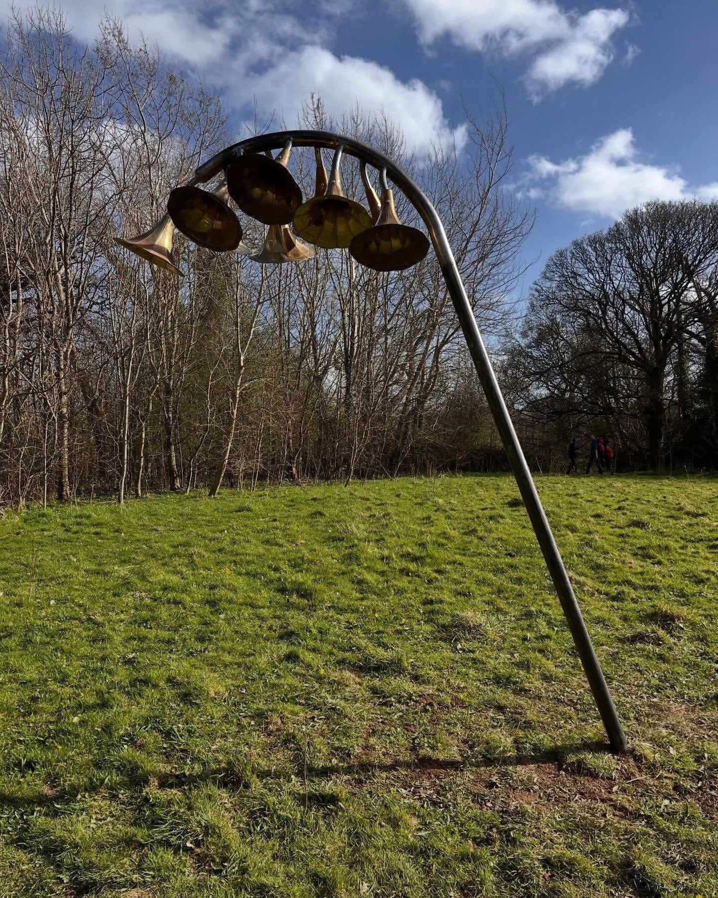 Install Picts from @josephconran 

&ldquo;Hapus i gyflwyno cerflun newydd fel rhan o @aberlleiniogsculpturetrail . Mae o wedi ysbrydoli gan gerdd gan Williams Parry sydd yn dathlu newid y tymor a&rsquo;r anifeiliaid a blodau sydd yn dod hefo&rsquo;r 