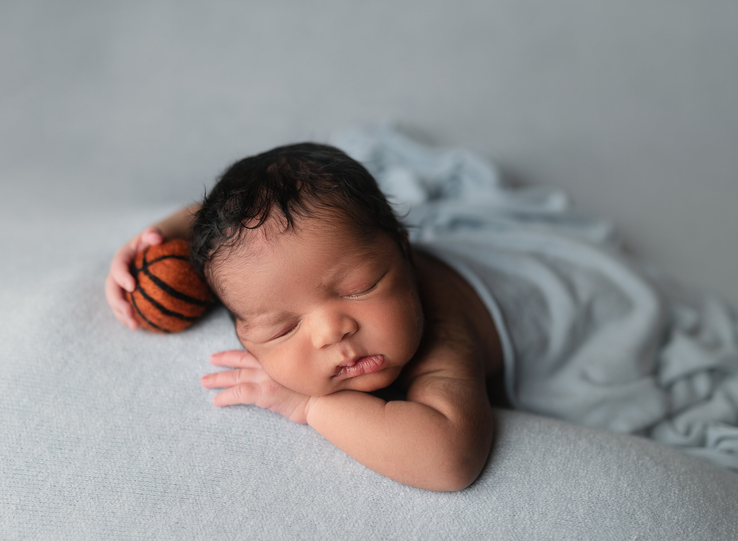 Morgan City LouisianaNewborn Portrait Studio baby boy basket ball