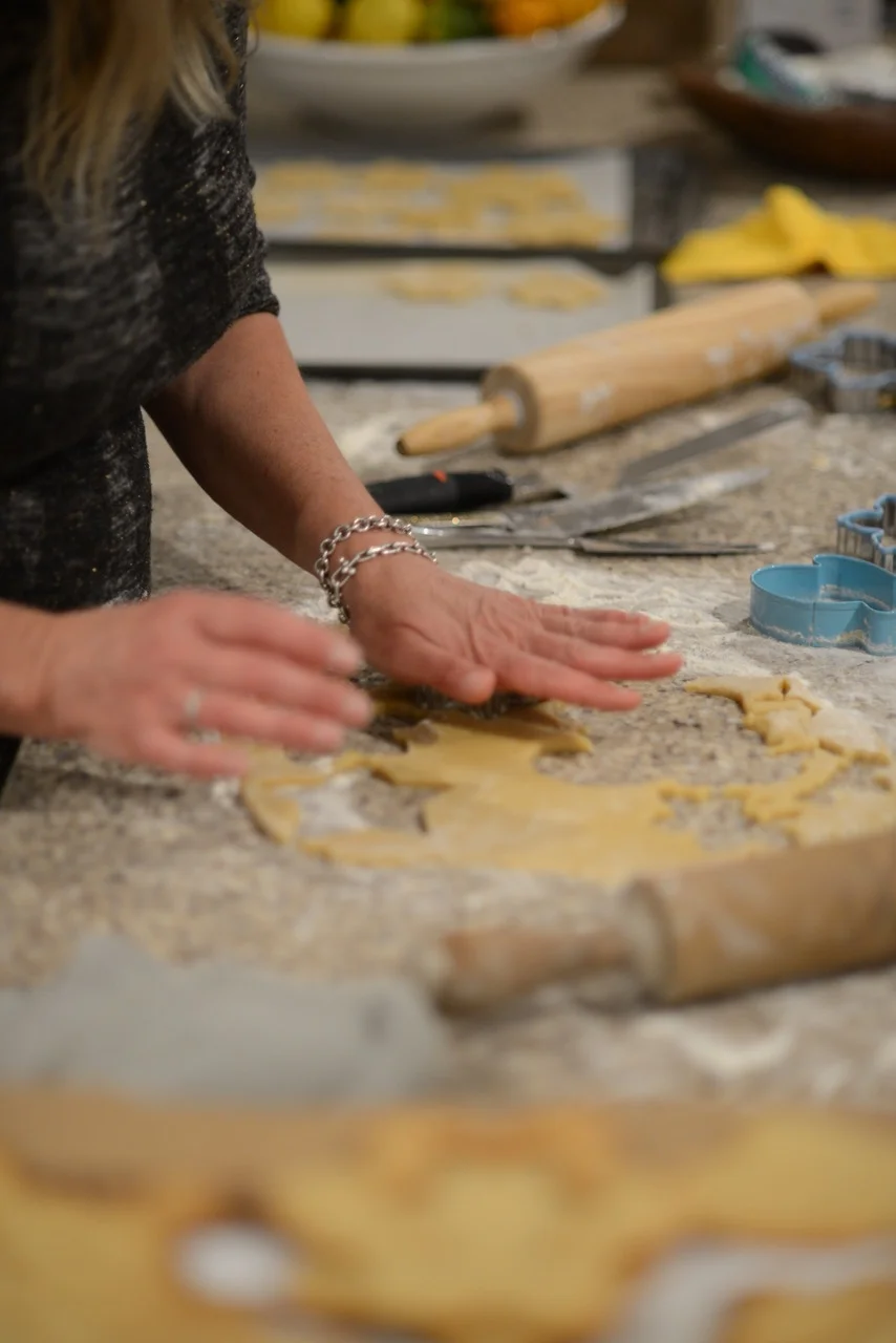Gingerbread Men Sandwich Cookies