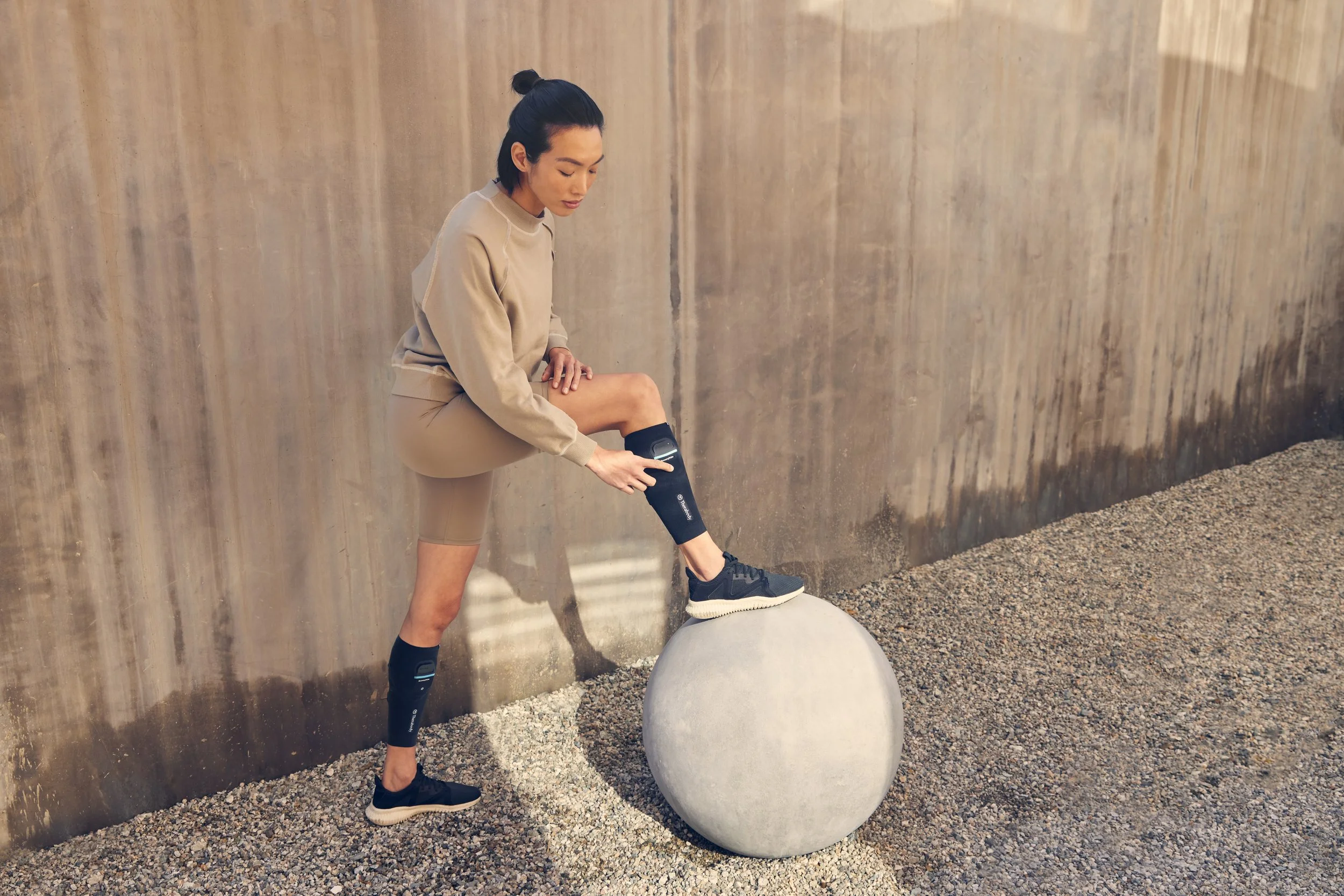 Therabody RecoveryPuls Calf 6.jpeg