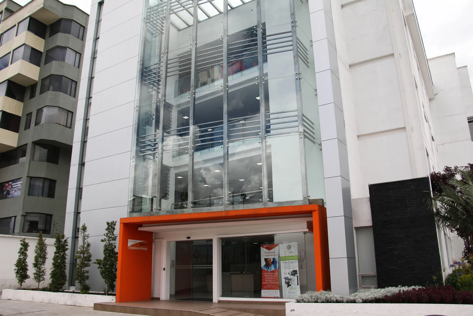 edificio_exterior_centrocancer.jpg