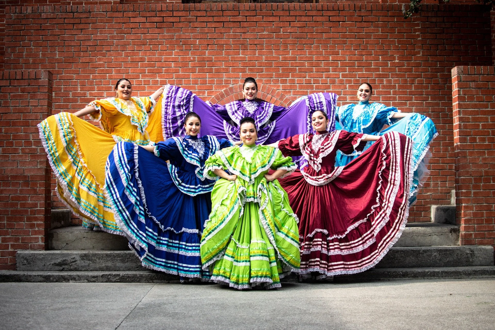 Mexican Dancers.JPG