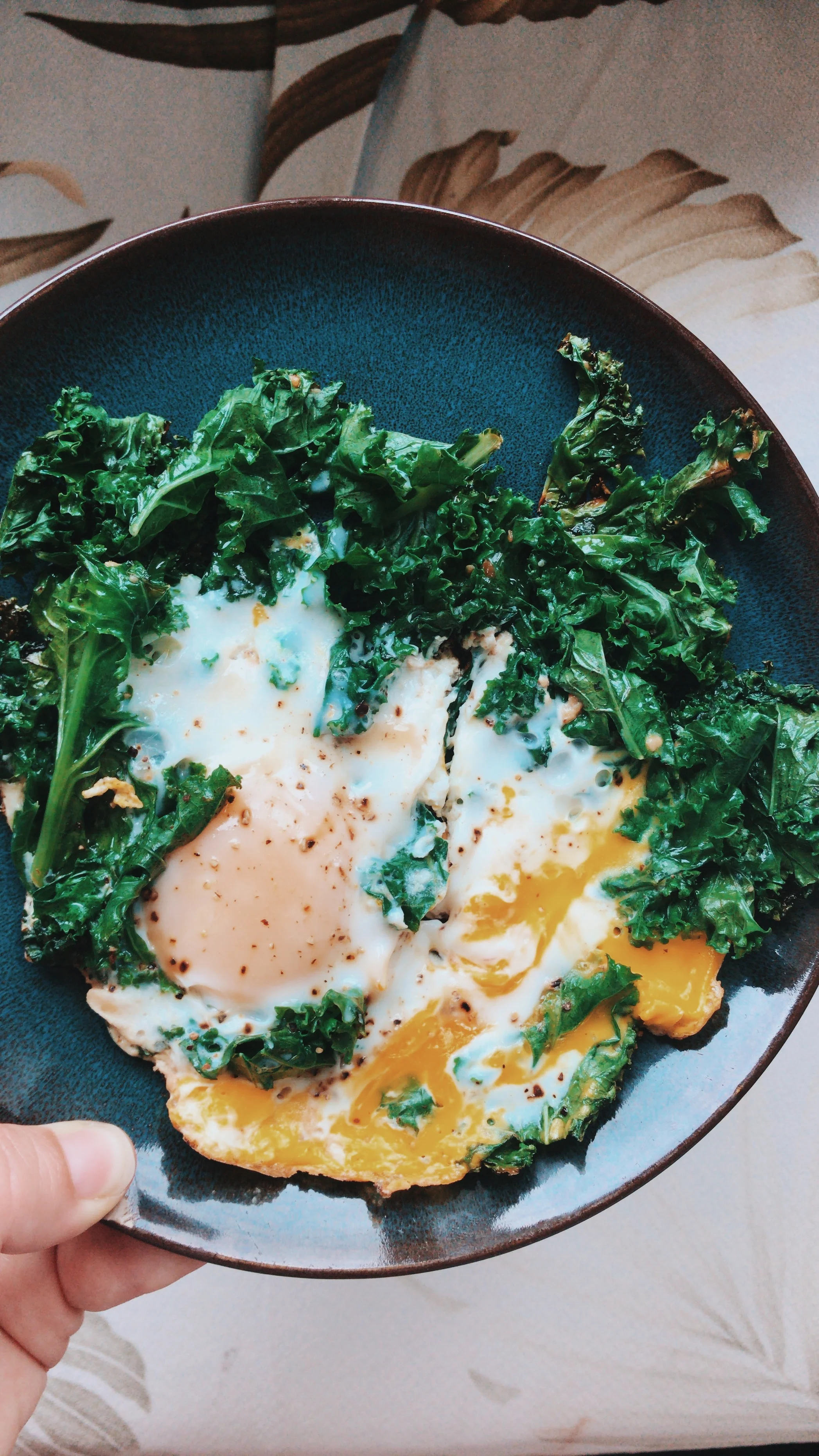 KALE’N IT WIT MY EGGS