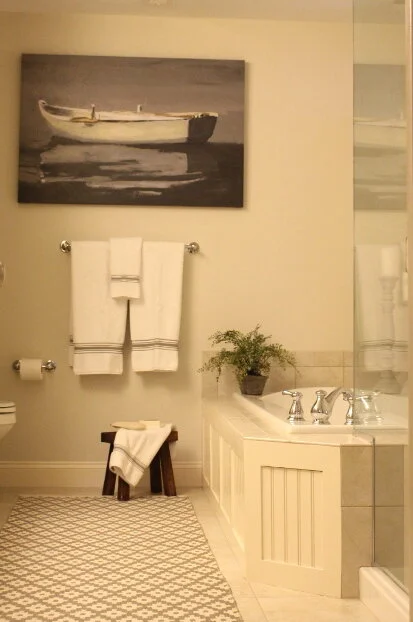 Bathroom 2.jpg