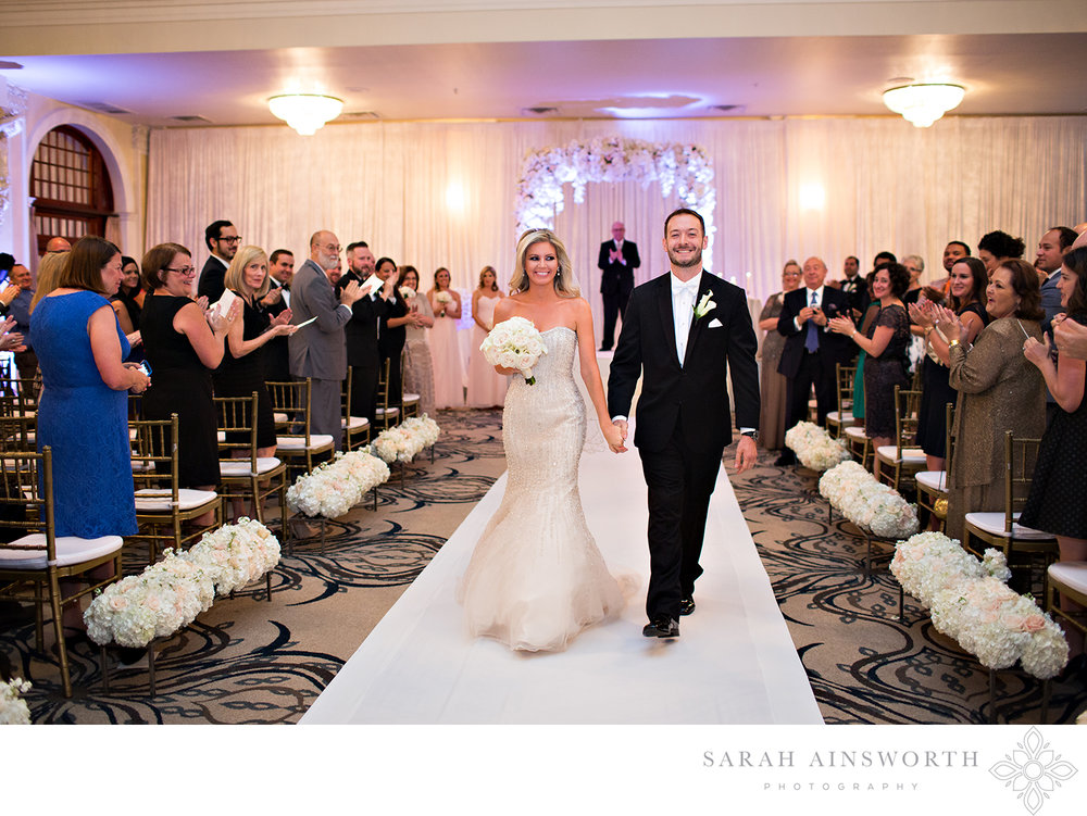 11_upscale-houston-wedding-crystal-ballroom-rice-hotel-houston-wedding-luxury-weddings-houston_02.jpg