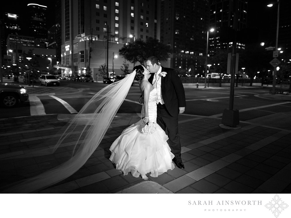 32_hilton-americas-hotel-wedding-houston-hotel-weddings-hilton-wedding_03.jpg