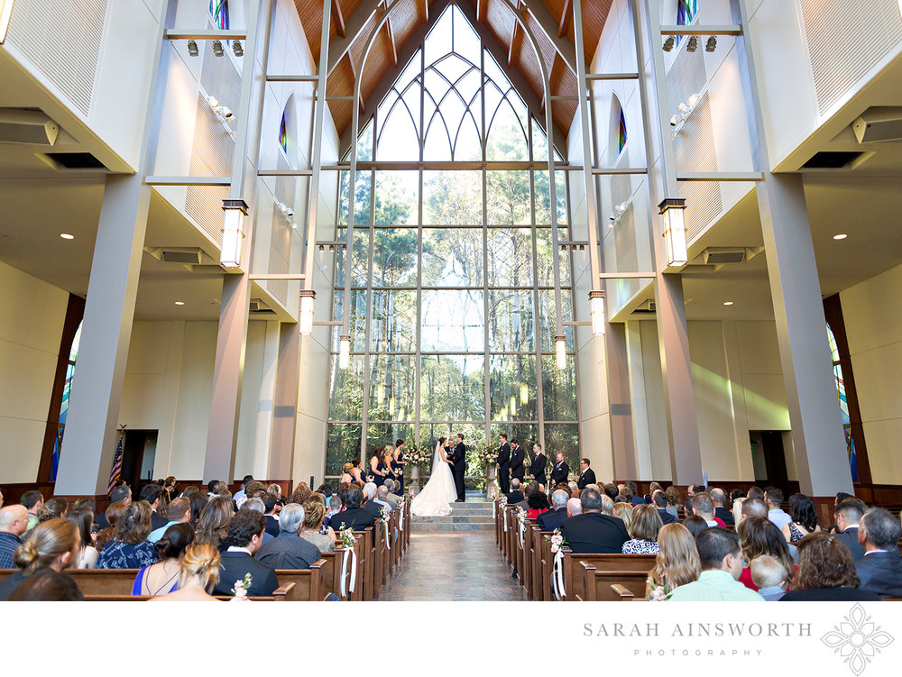 chapel-in-the-woods-the-woodlands-wedding-locations-best-chapels-in-houston-fellowship-of-the-woodlands-church_05.jpg