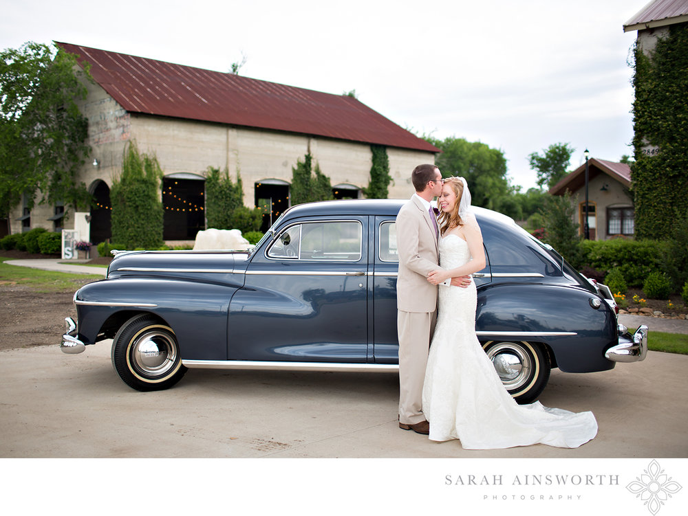 olde-dobbin-station-wedding-montgomery-wedding-venues-outdoor-houston-wedding-rustic-houston-wedding-venue_01.jpg