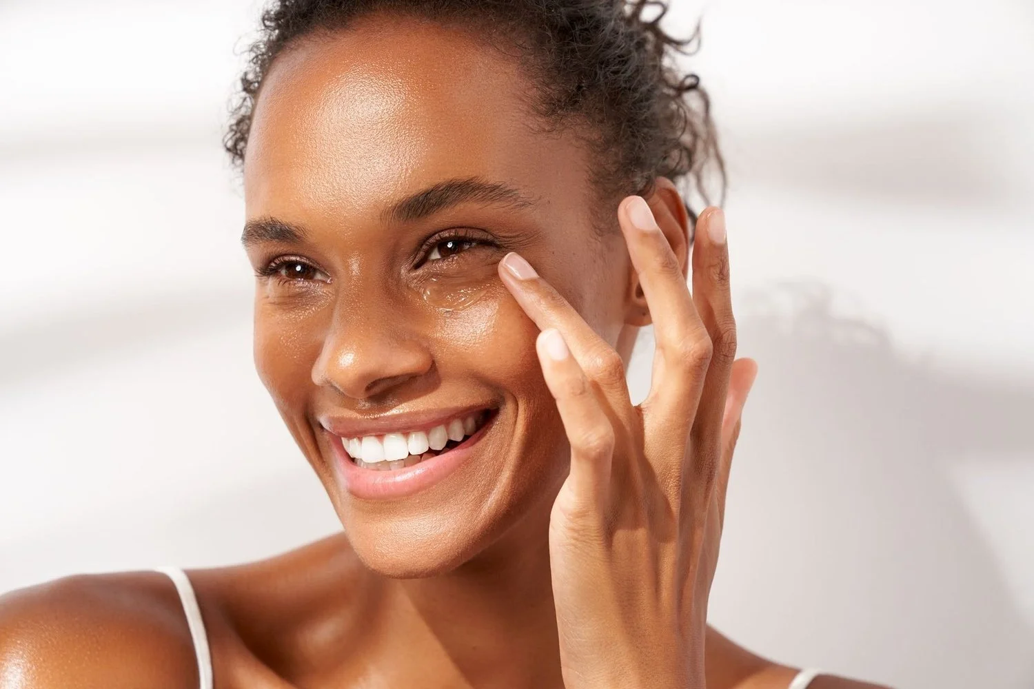 Skincare-Photographer-London-Simon-Songhurst-16.jpg