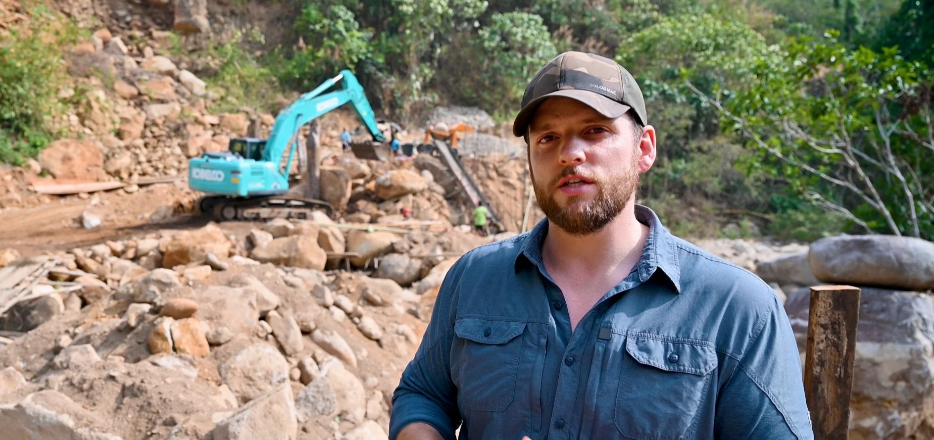 Video: Stronghold Building Bridges