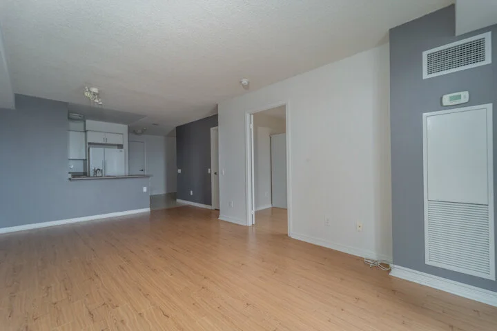 61 Heintzman St - 1304 _0006.jpg
