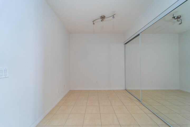 61 Heintzman St - 1304 _0019.jpg