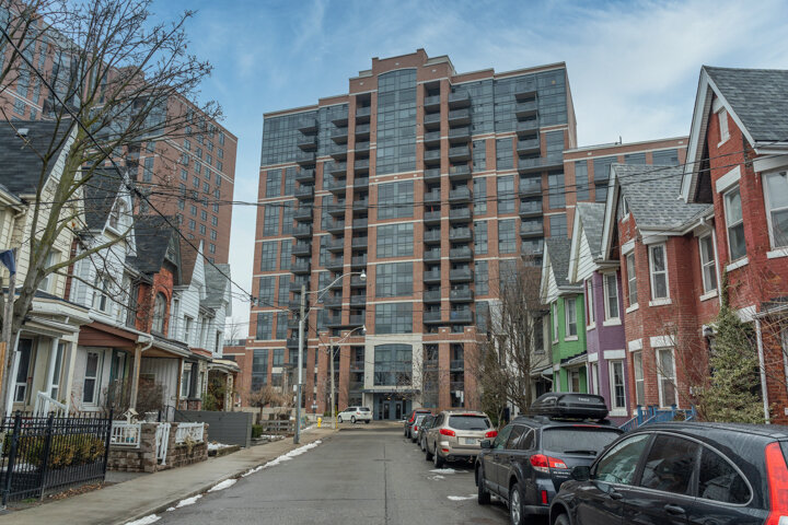 61 Heintzman St - 1304 _0030.jpg