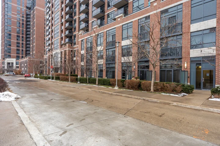 61 Heintzman St - 1304 _0040.jpg
