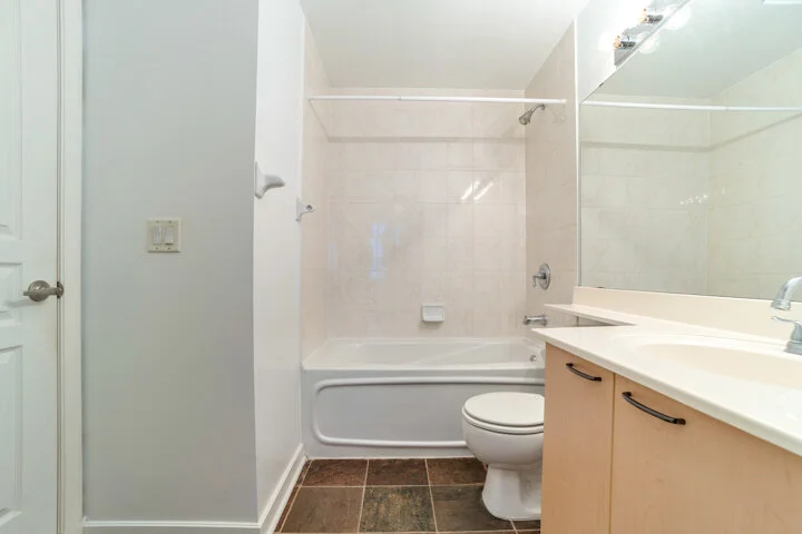 438 RichmondW 750_030.jpg