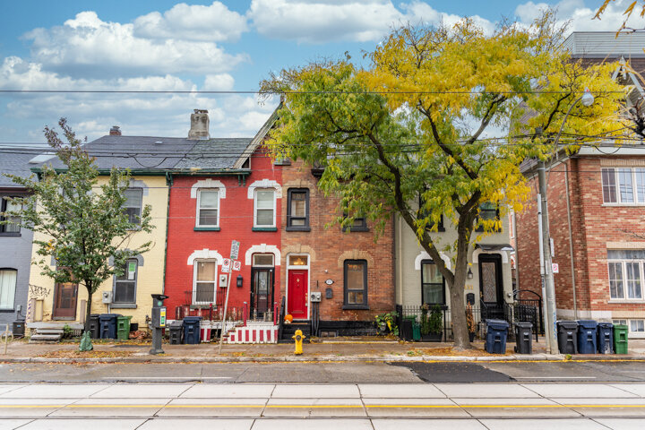 453 Queen St E_070.jpg