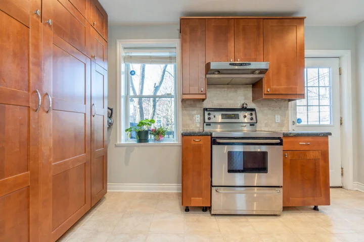24 Inwood Ave _0013.jpg