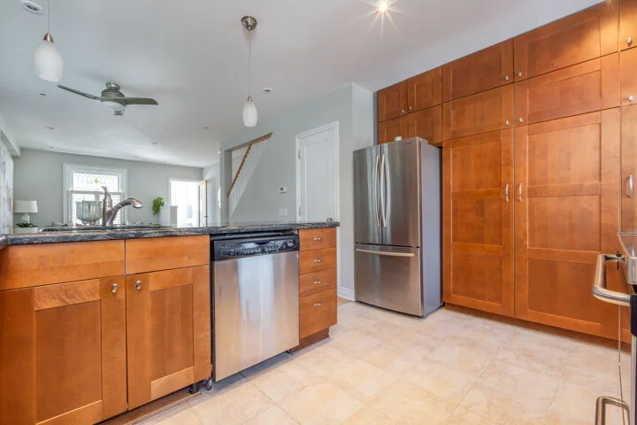 24 Inwood Ave _0016.jpg