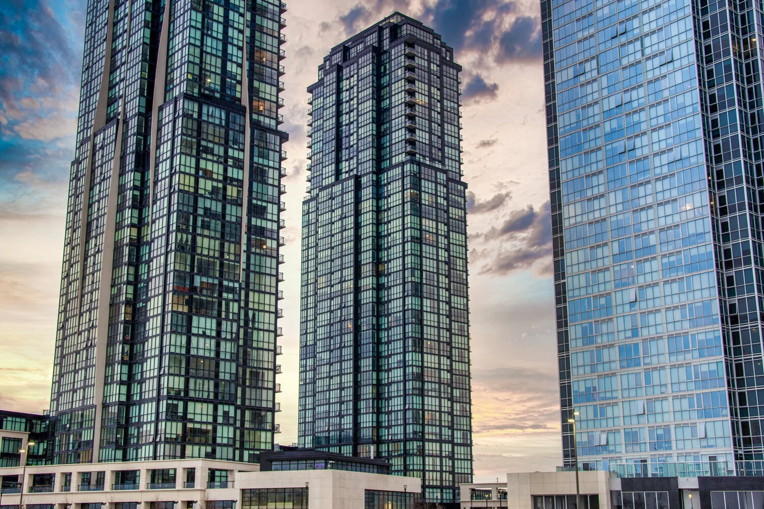 2910 Highway 7 Road - Suite 402-01.jpg