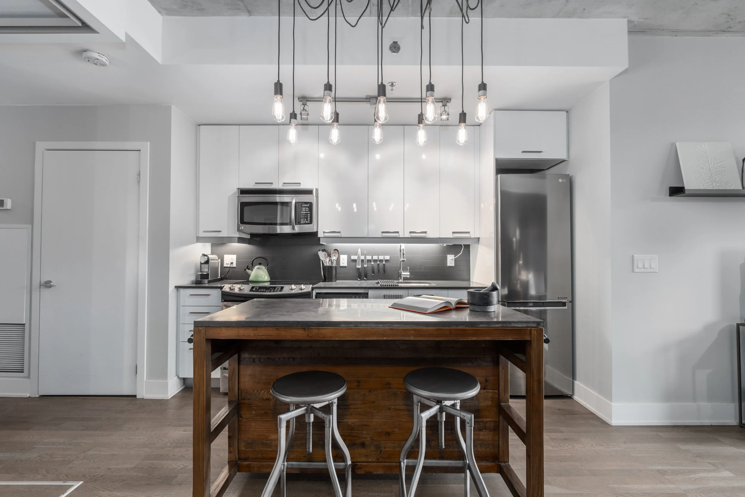 90 Trinity St 210 _0012.jpg