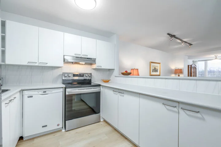 75 Crescent Rd - Unit B2_0009.jpg