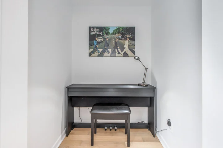 75 Crescent Rd - Unit B2_0019.jpg