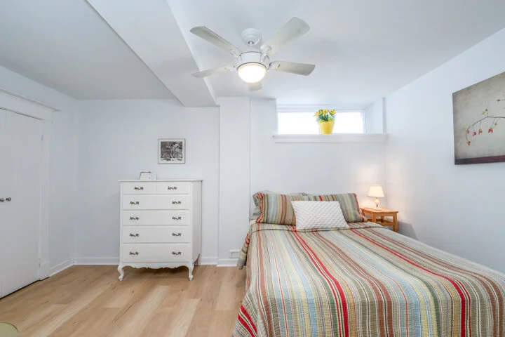 75 Crescent Rd - Unit B2_0021.jpg