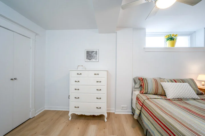 75 Crescent Rd - Unit B2_0023.jpg