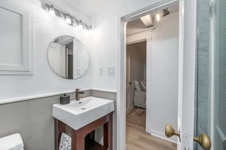 75 Crescent Rd - Unit B2_0033.jpg