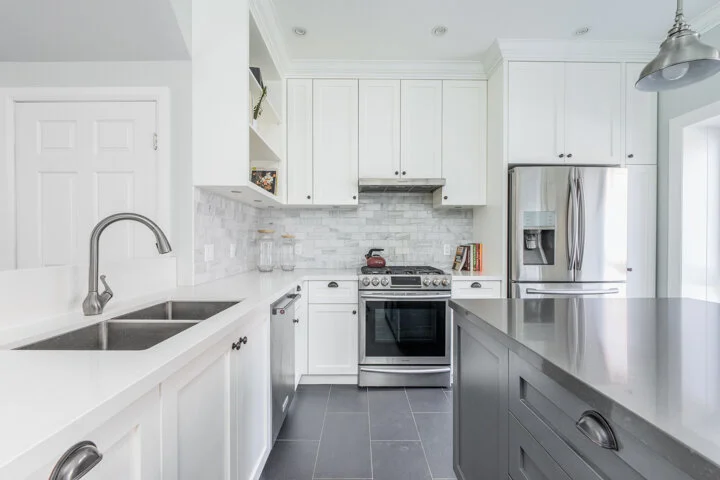 220 Fairlawn_0021.jpg