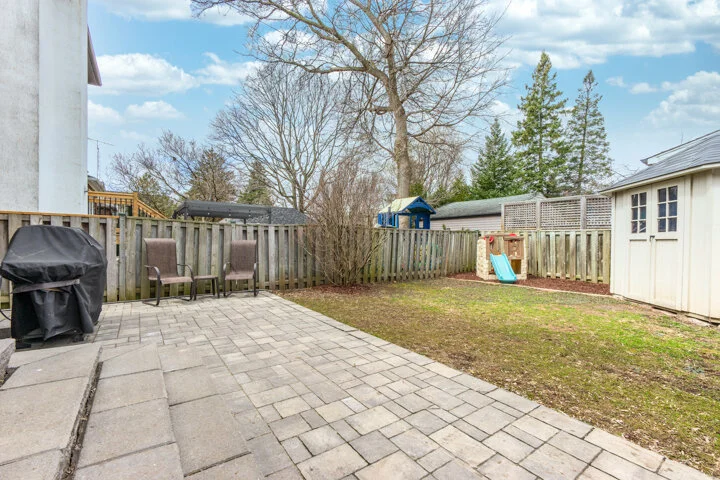 220 Fairlawn_0053.jpg