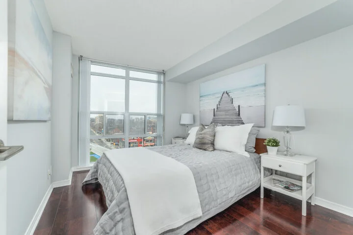 736 Spadina 711_021.jpg