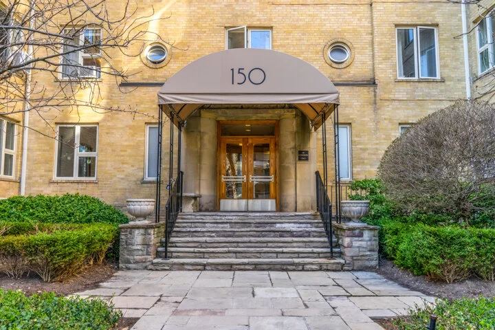 150 Farnham_037.jpg